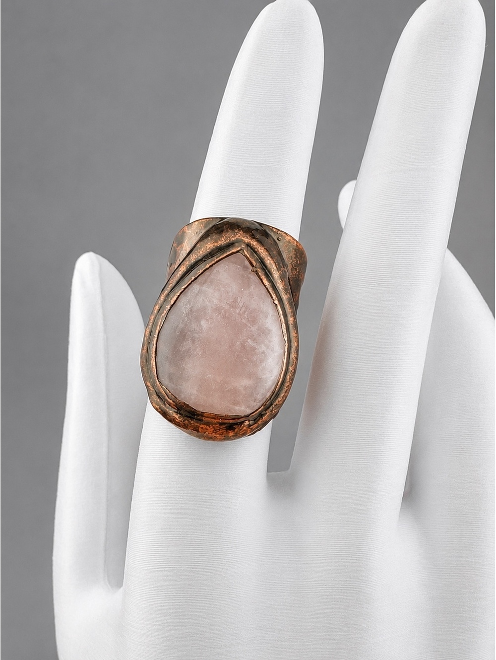 Unique Vintage-Style Oval Stone Inlaid Rose Quartz Ring